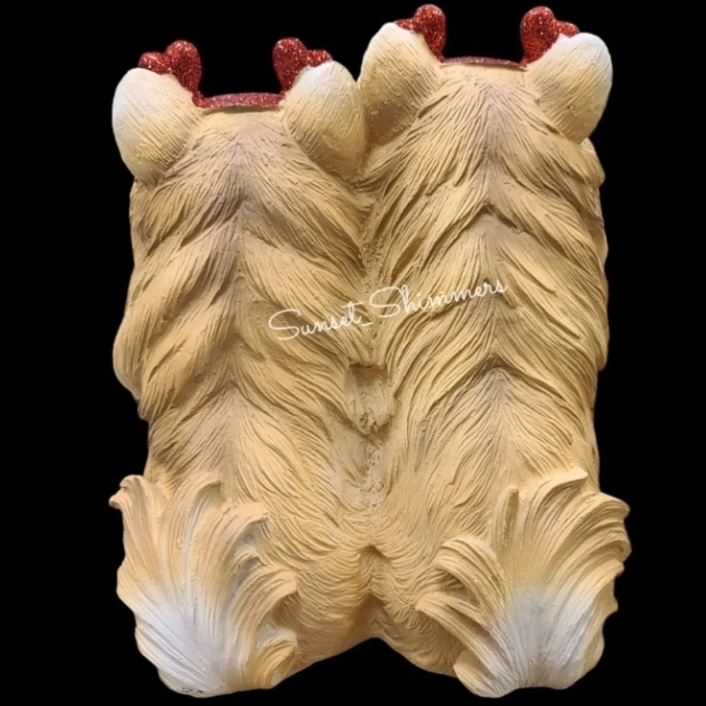 Valentines Pomeranian Pom Dogs Hearts & Rose Resin Figure Statue Decor